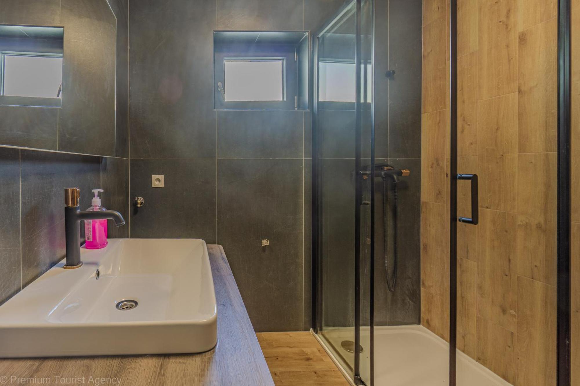 Ivica Super Comfortable, Newly Furnished Apartment In A Top Location Metajna Extérieur photo